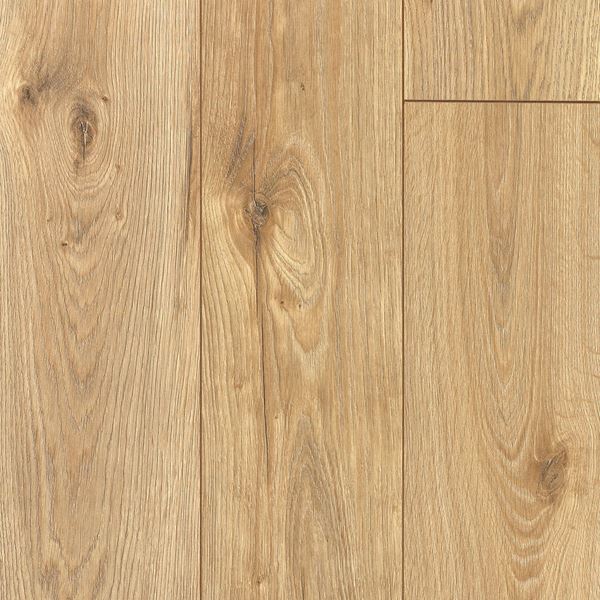 Natural Varnished Oak Effect Laminate Flooring